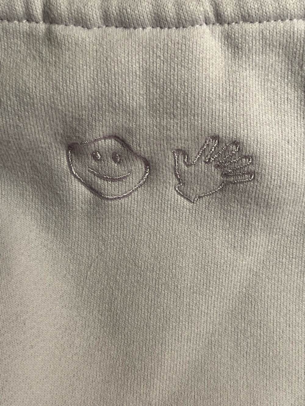 Glossier Embroidered Hoodie in Light Lavender / Celebrity Brand / size Medium - Picture 4 of 5